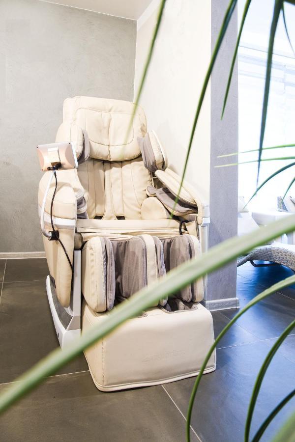 Apartmany A Wellness Vmal Skutec Экстерьер фото