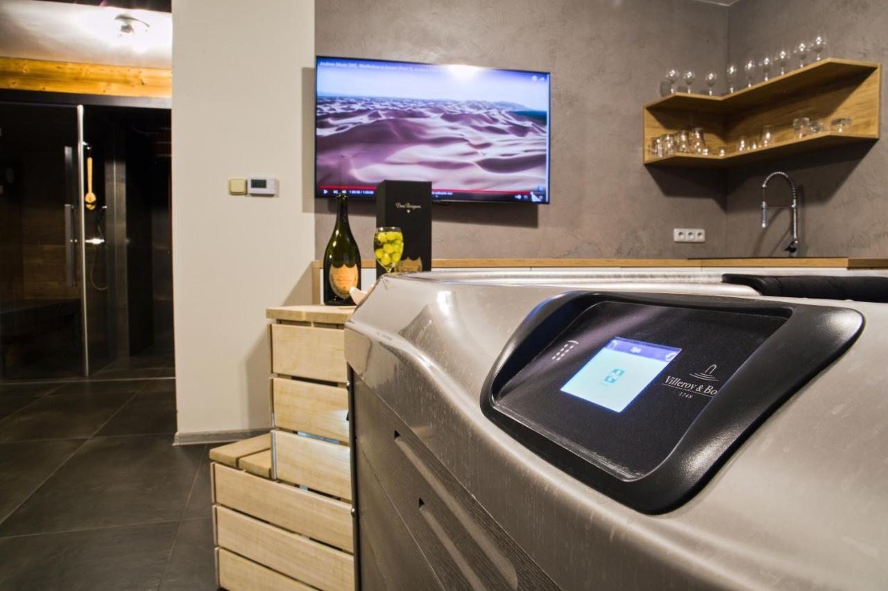 Apartmany A Wellness Vmal Skutec Экстерьер фото